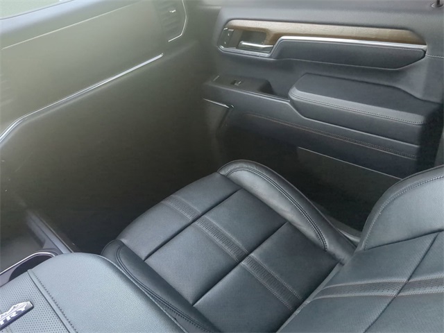 2024 Chevrolet Silverado 2500HD High Country photo 40