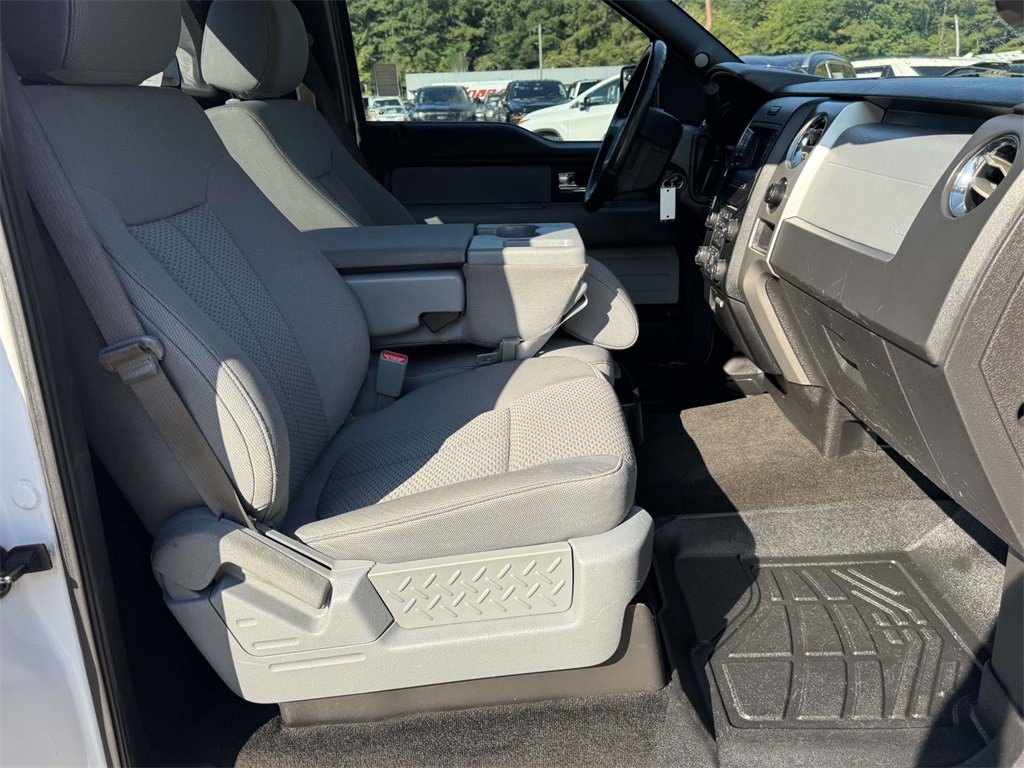2013 Ford F-150 XLT photo 12