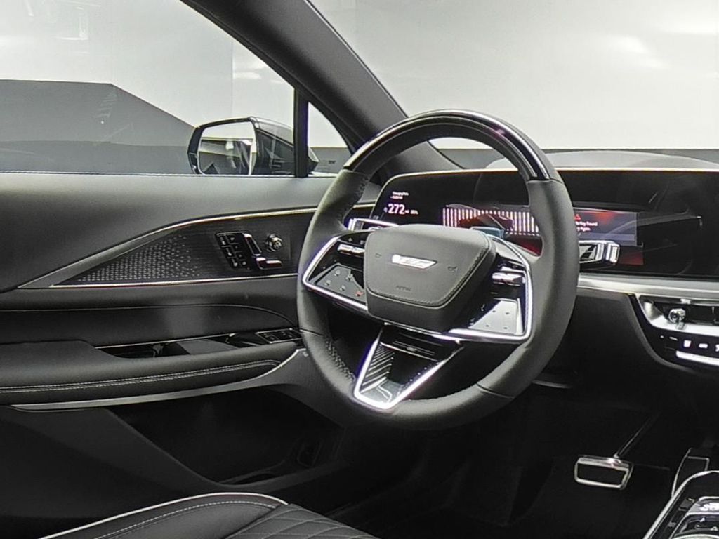 2026 Cadillac Lyriq photo 8