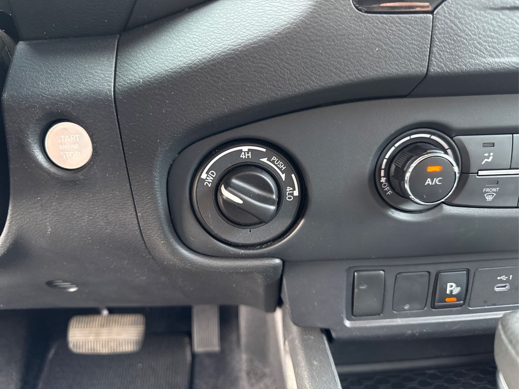 2022 Nissan Frontier SV photo 26