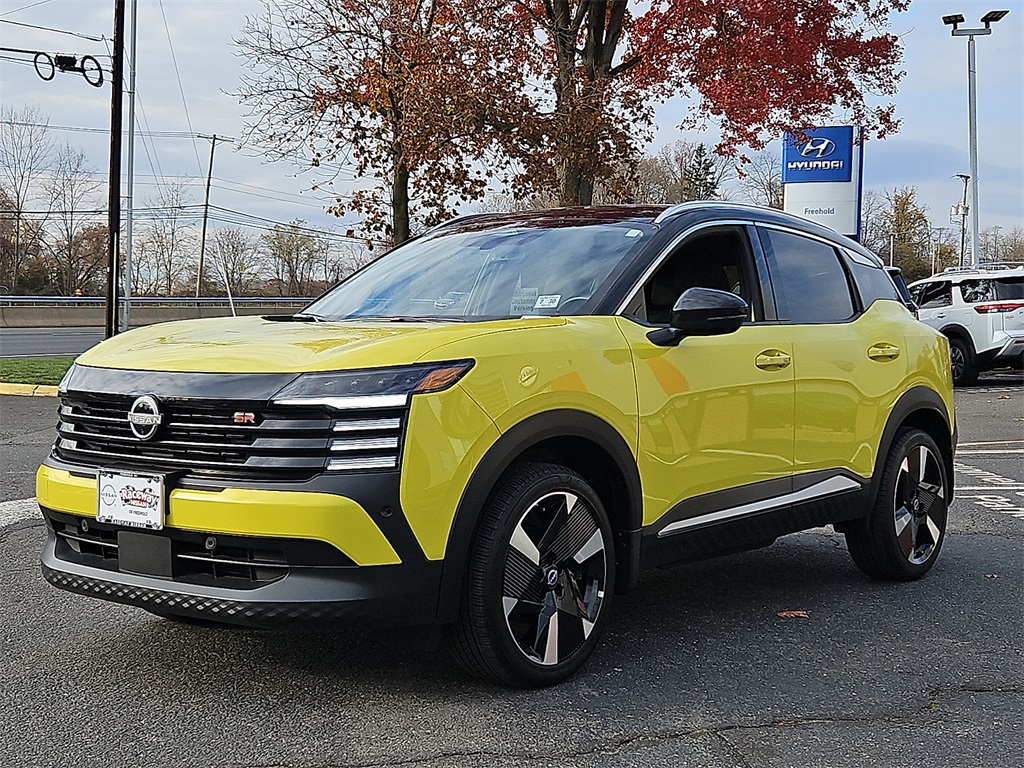 2025 Nissan Kicks SR photo 3