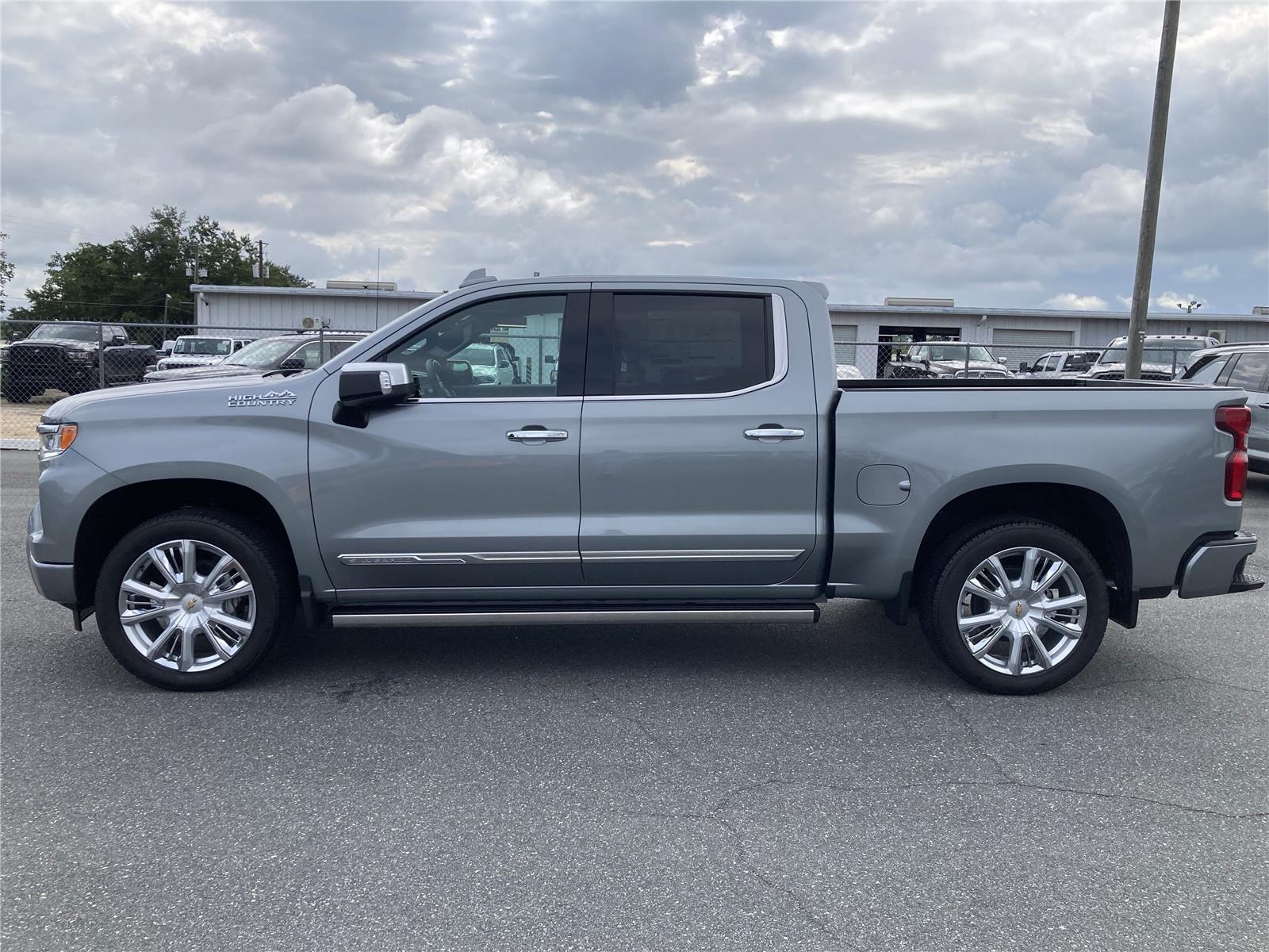 2026 Chevrolet Silverado 1500 High Country photo 8