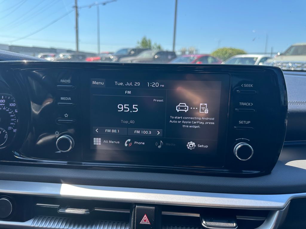 2021 Kia K5 GT-Line photo 14