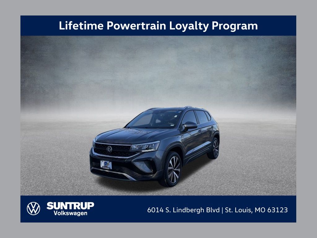 2023 Volkswagen Taos SE's photo