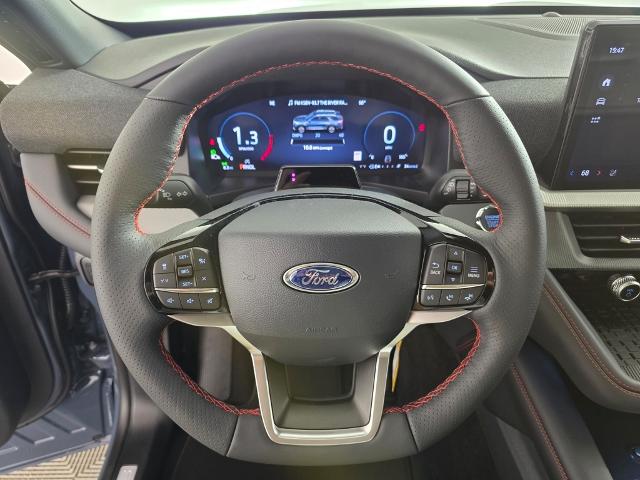 2025 Ford Explorer ST-Line photo 24