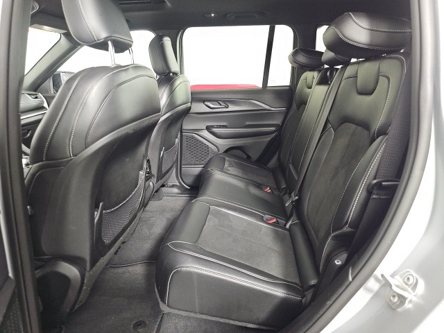 2023 Jeep Grand Cherokee Altitude X photo 24