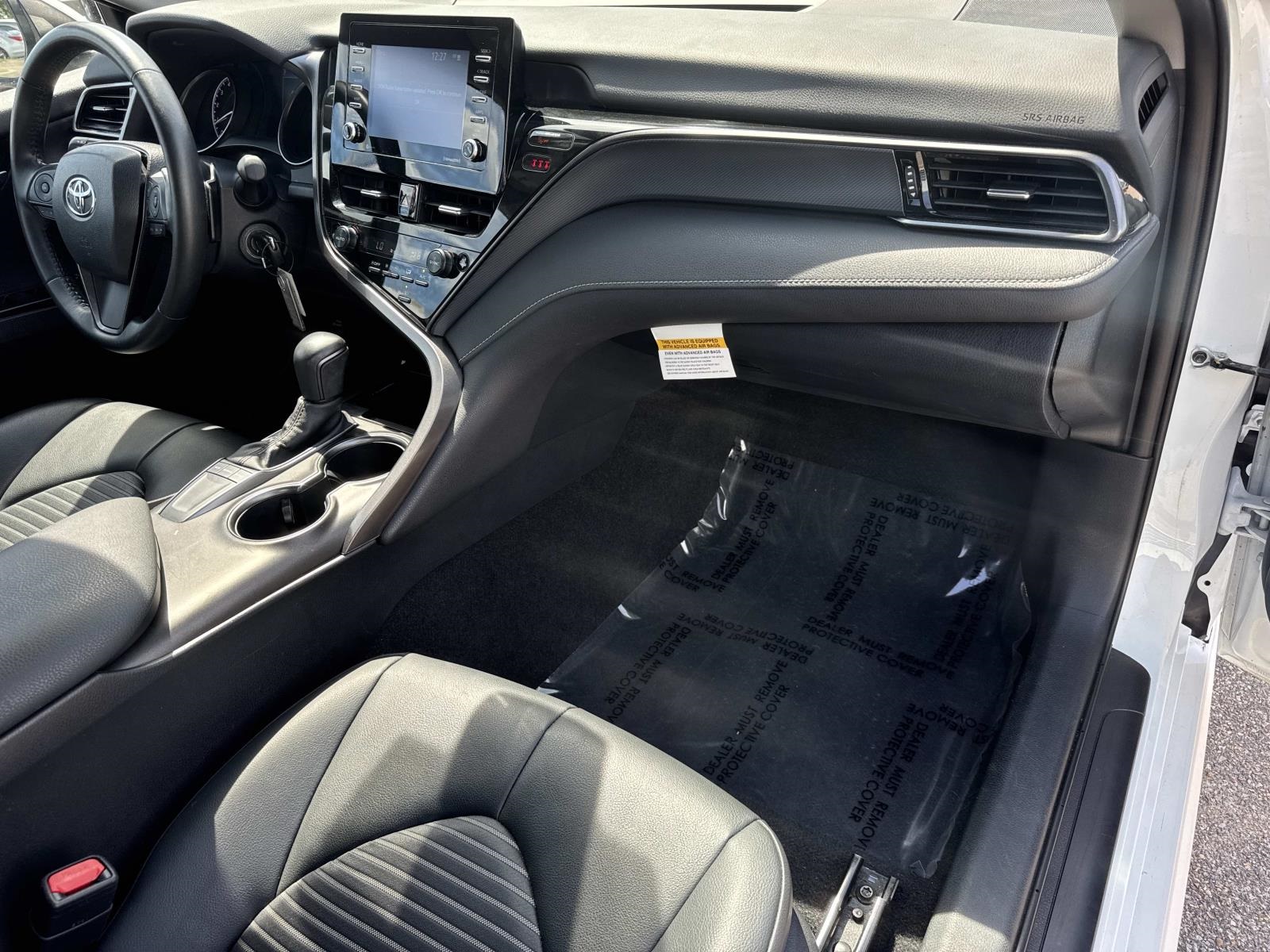 2024 Toyota Camry SE photo 9