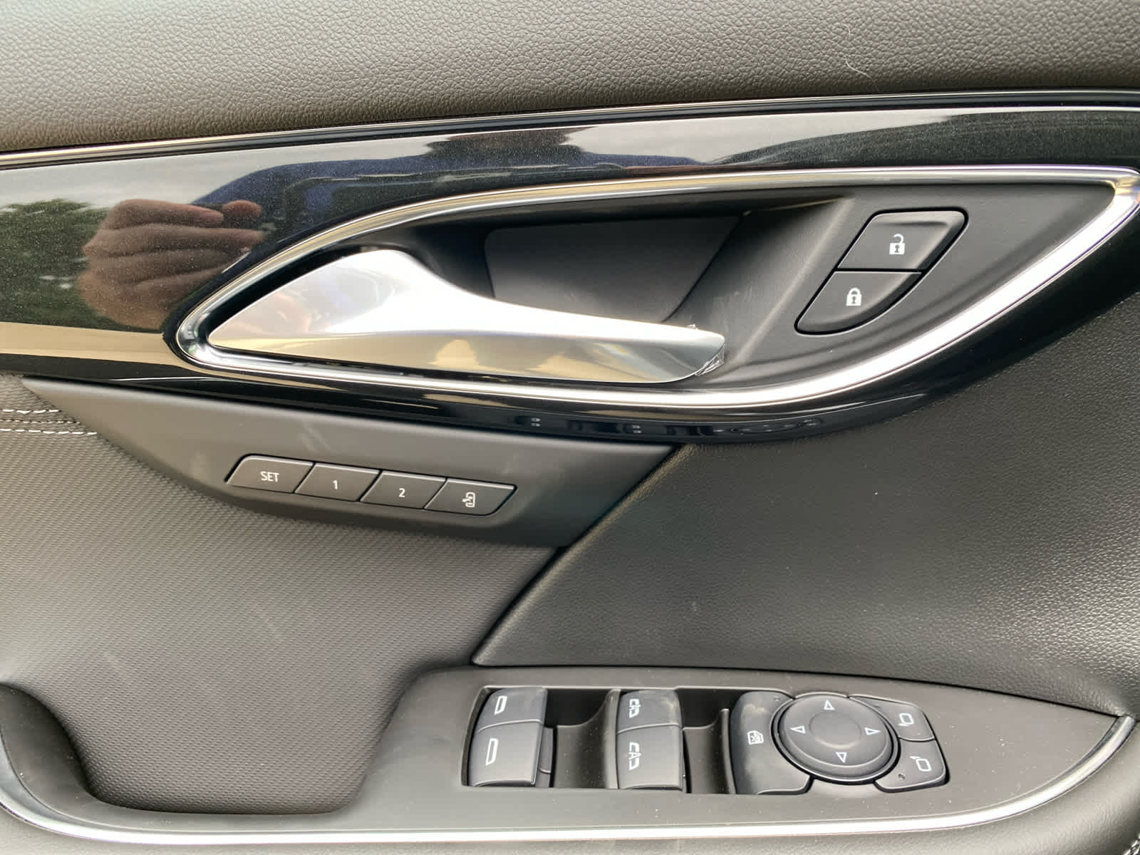 2025 Buick Envision Preferred photo 12