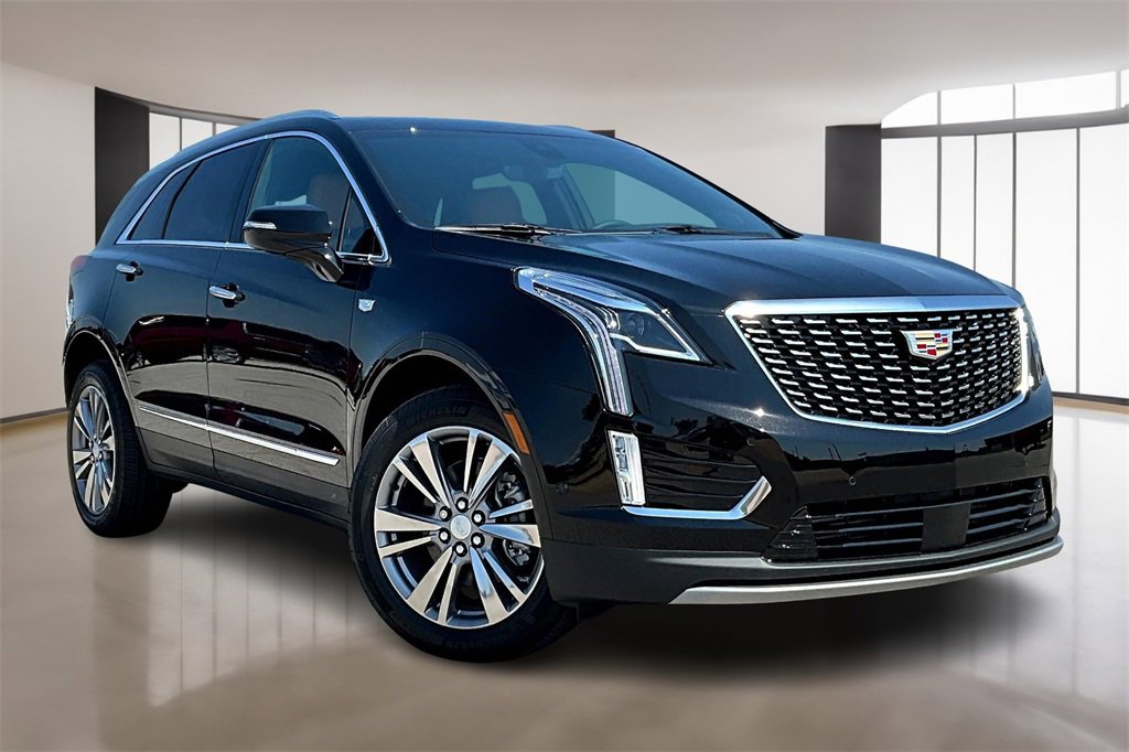 2025 Cadillac XT5 Premium Luxury photo 2