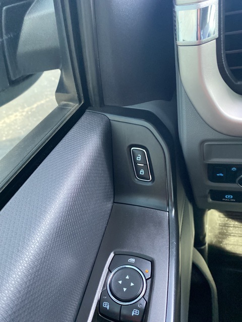 2022 Ford F-150 XL photo 16