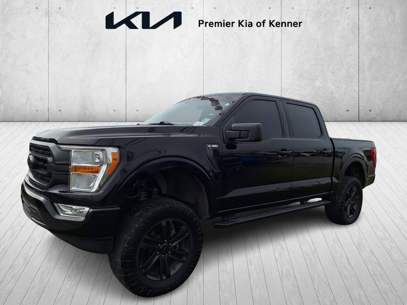 2022 Ford F-150 XLT's photo