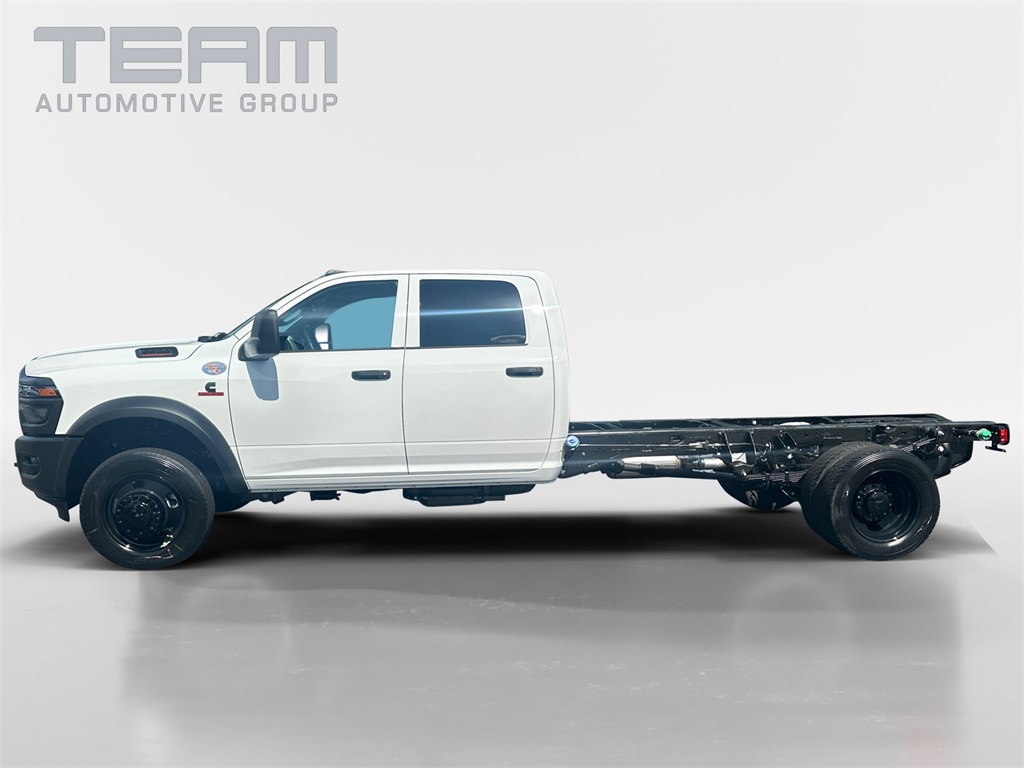 2025 Ram 5500 Tradesman photo 4