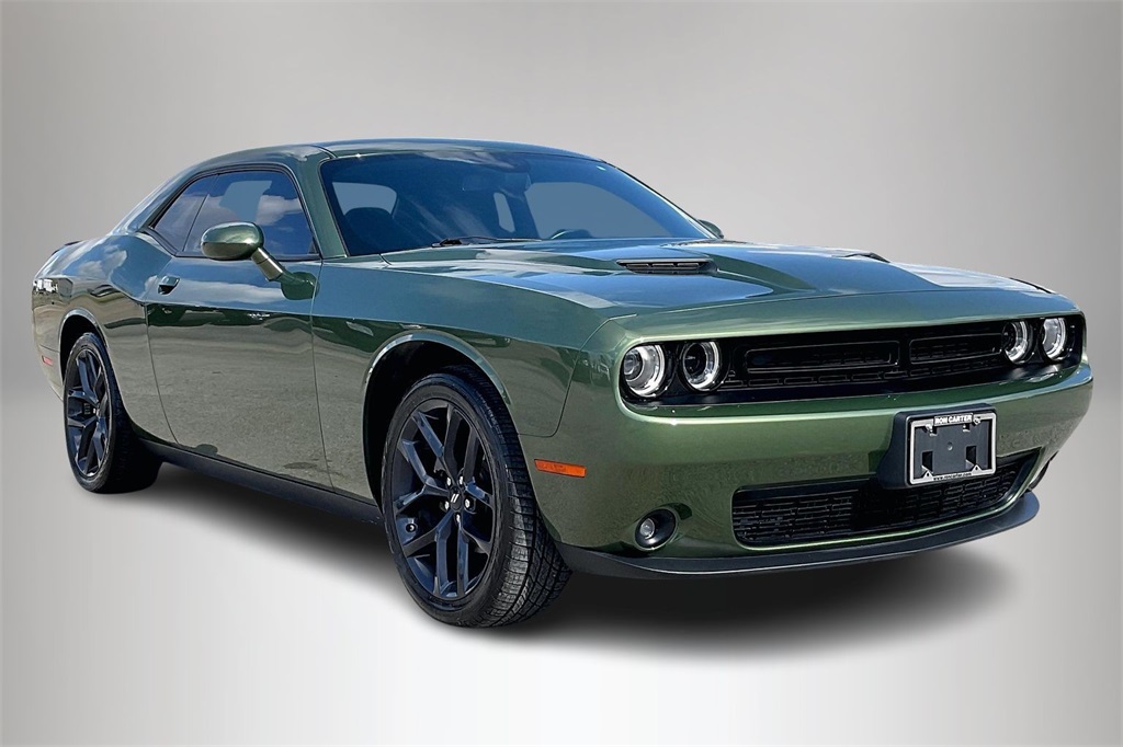 2023 Dodge Challenger SXT's photo