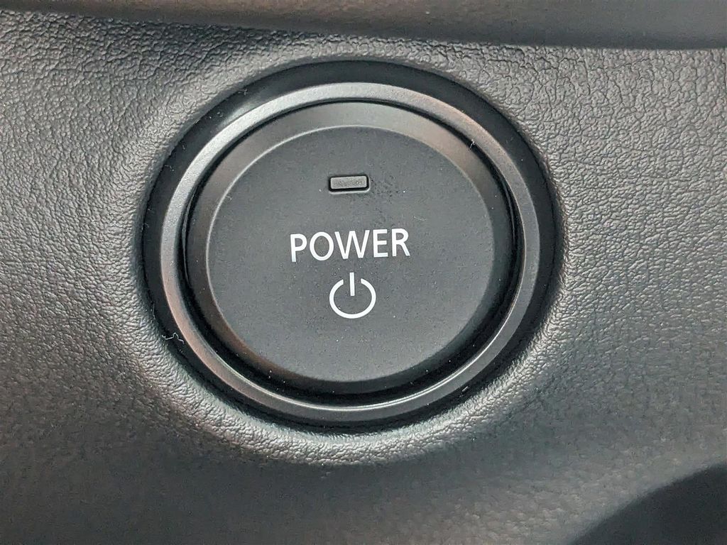 2025 Mazda CX-50 Premium photo 26