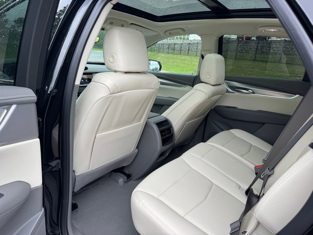 2025 Cadillac XT5 Premium Luxury photo 4