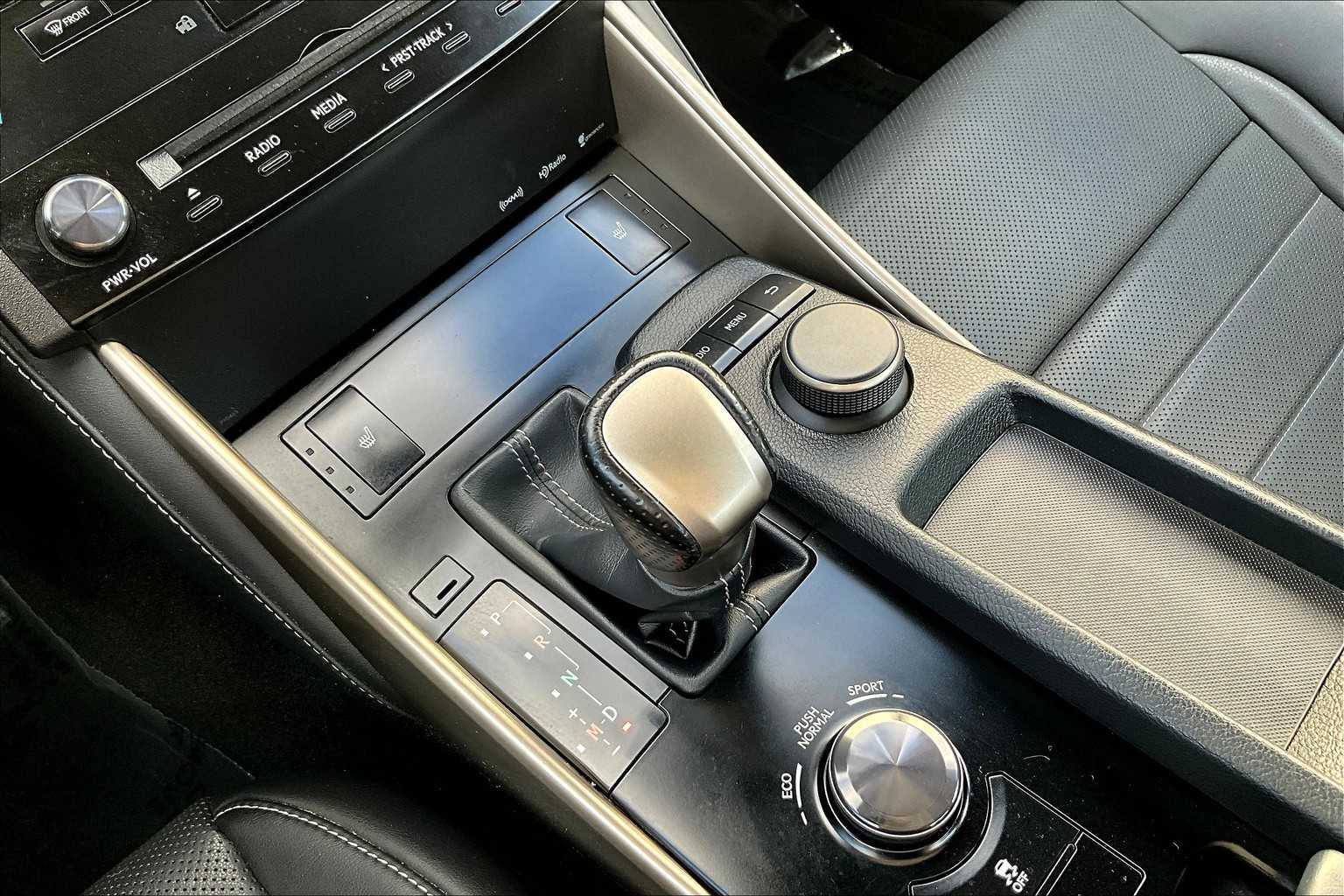 2014 Lexus IS 250 photo 31