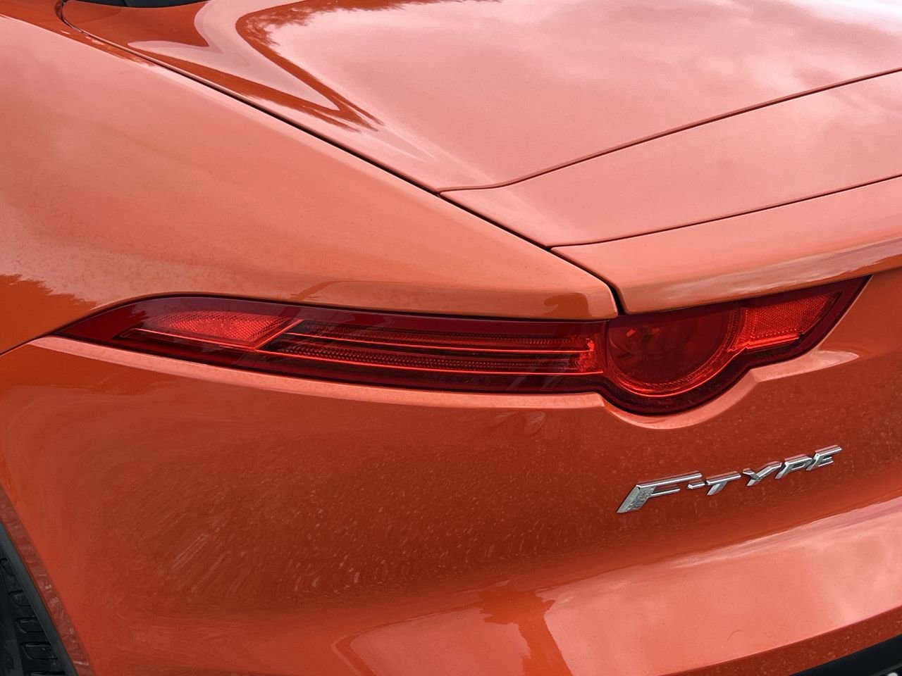 2014 Jaguar F-TYPE Base photo 7
