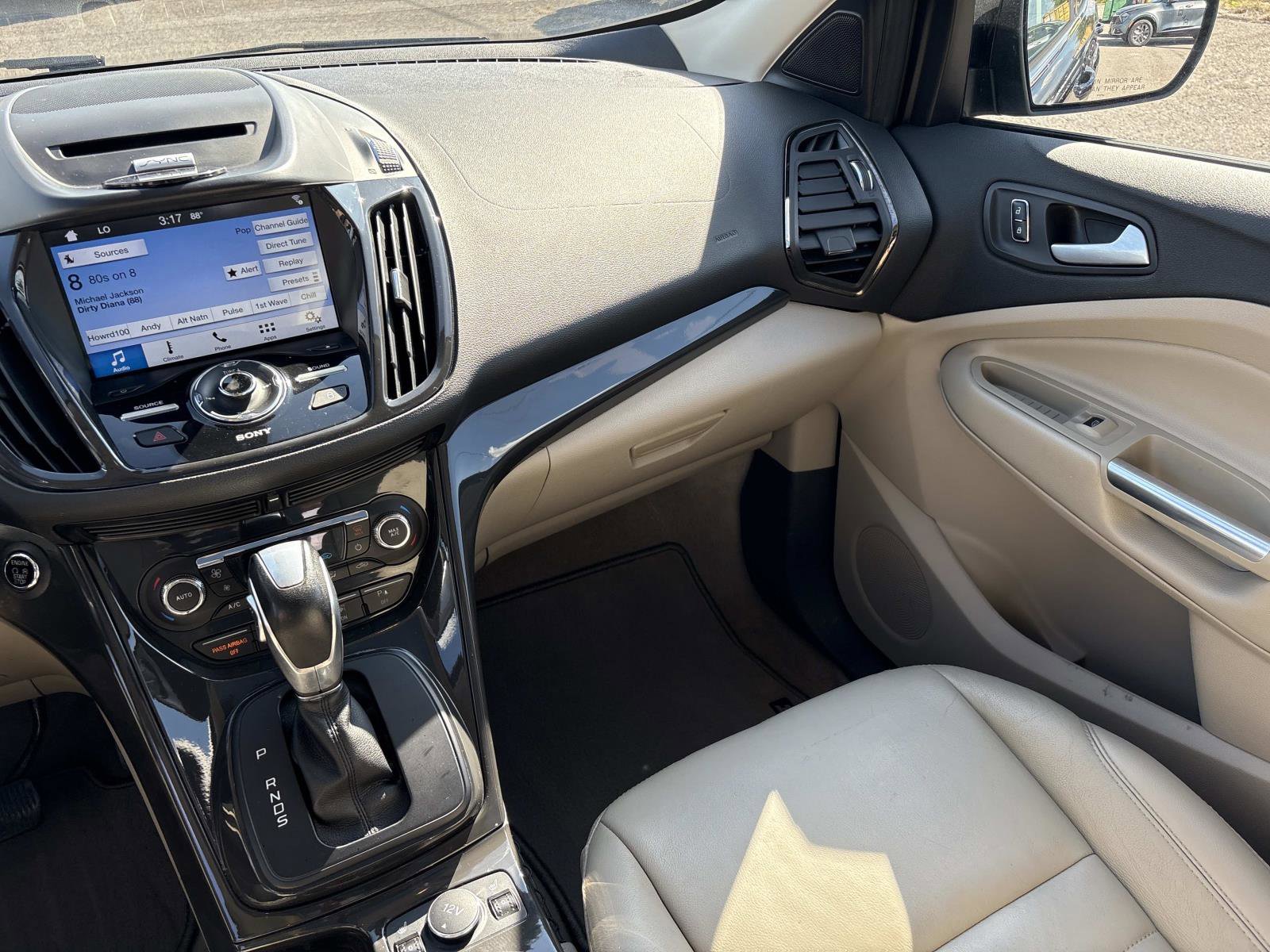 2016 Ford Escape Titanium photo 13