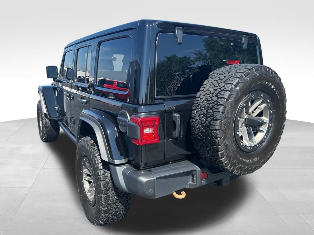 2024 Jeep Wrangler Rubicon 392 photo 3