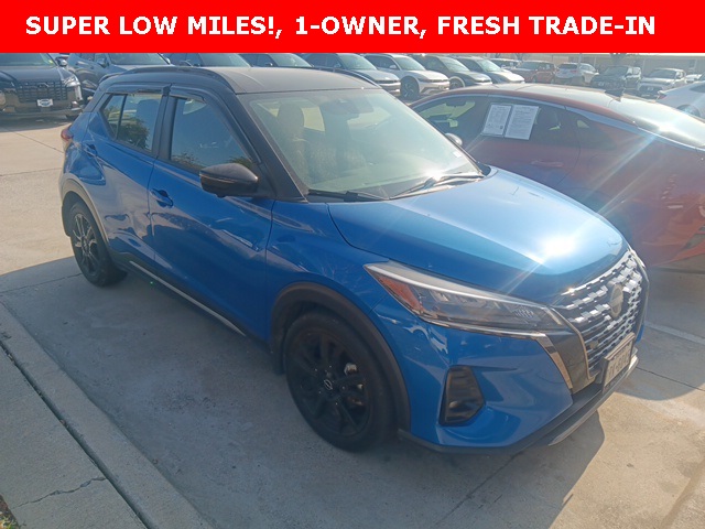 2022 Nissan Kicks SR's photo