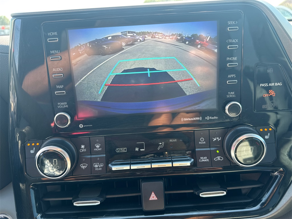 2022 Toyota Highlander XLE photo 27