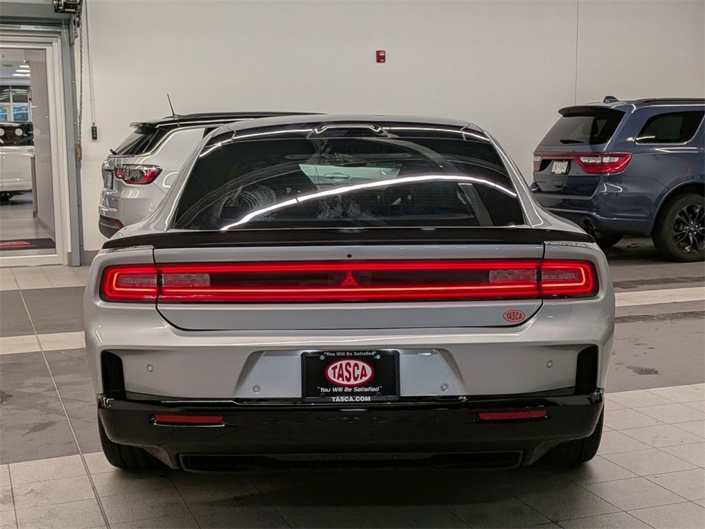 2024 Dodge Charger R/T Scat Pack photo 3