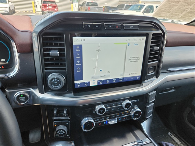 2023 Ford F-150 Lariat photo 9