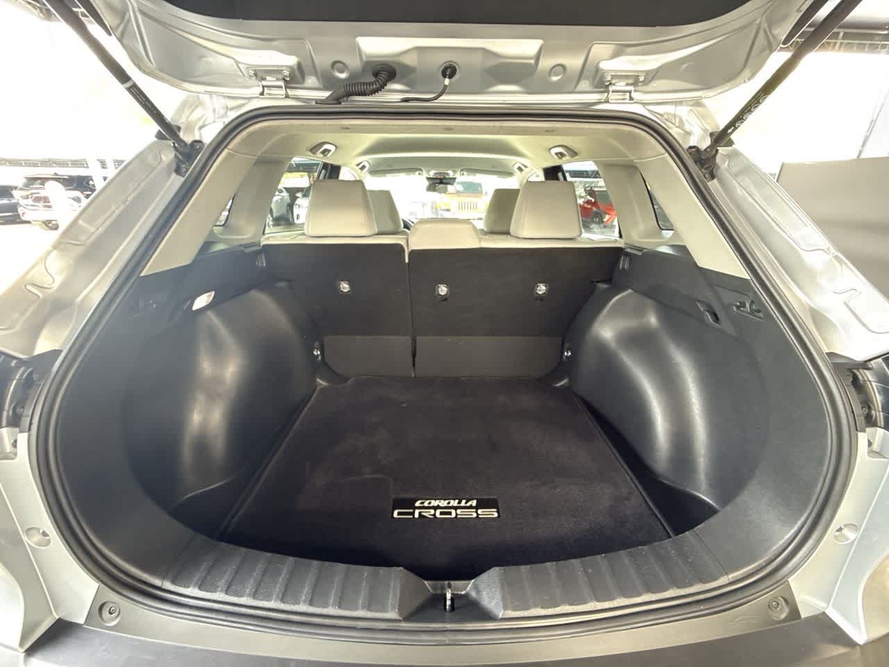 2023 Toyota Corolla Cross LE photo 20