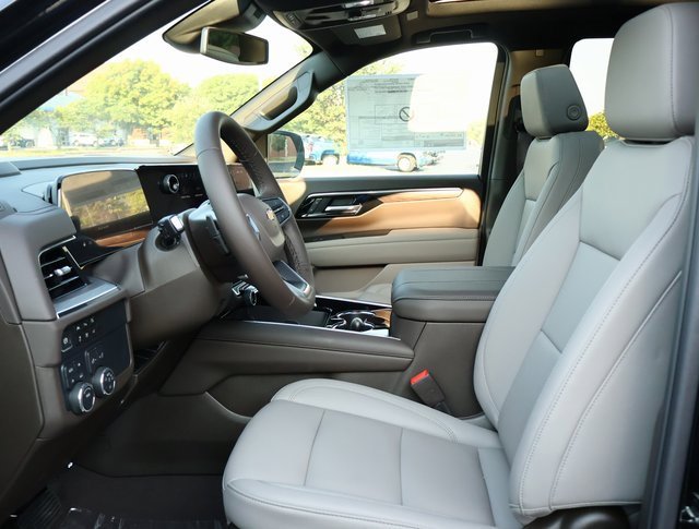 2025 Chevrolet Tahoe LT photo 11