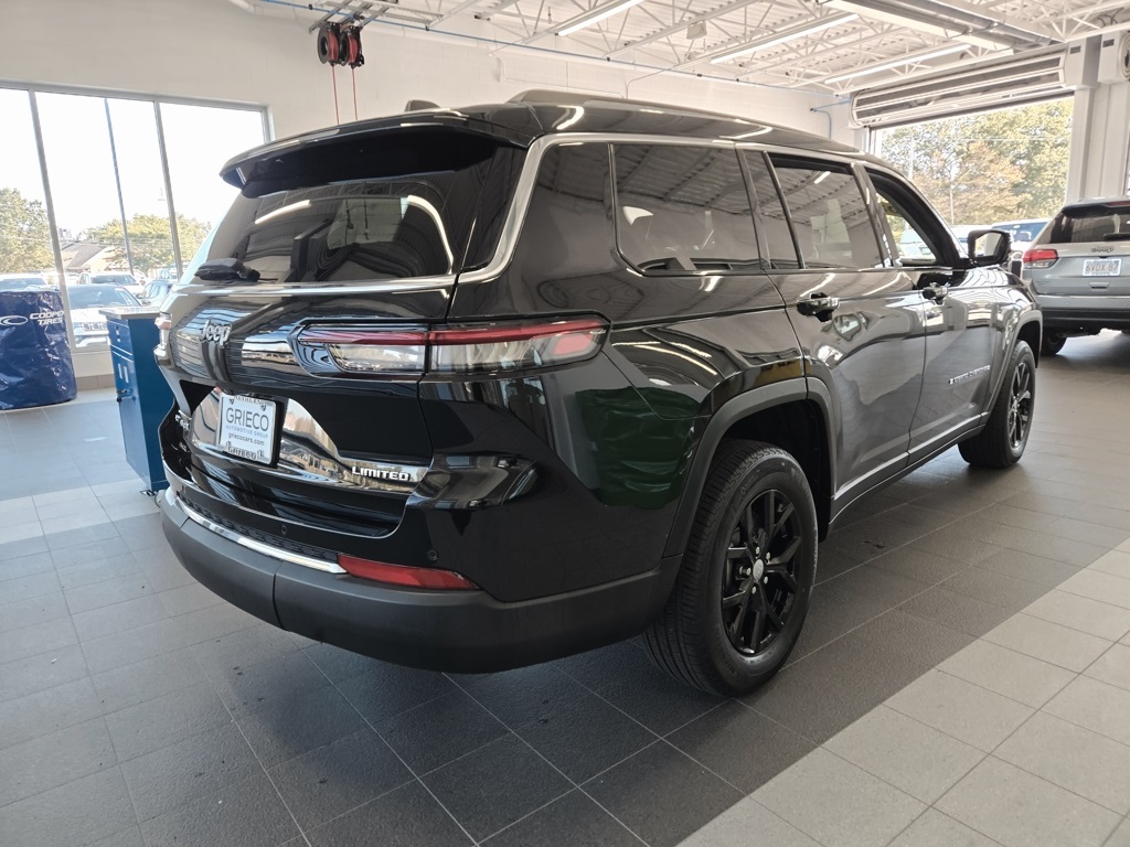 2021 Jeep Grand Cherokee Limited photo 3