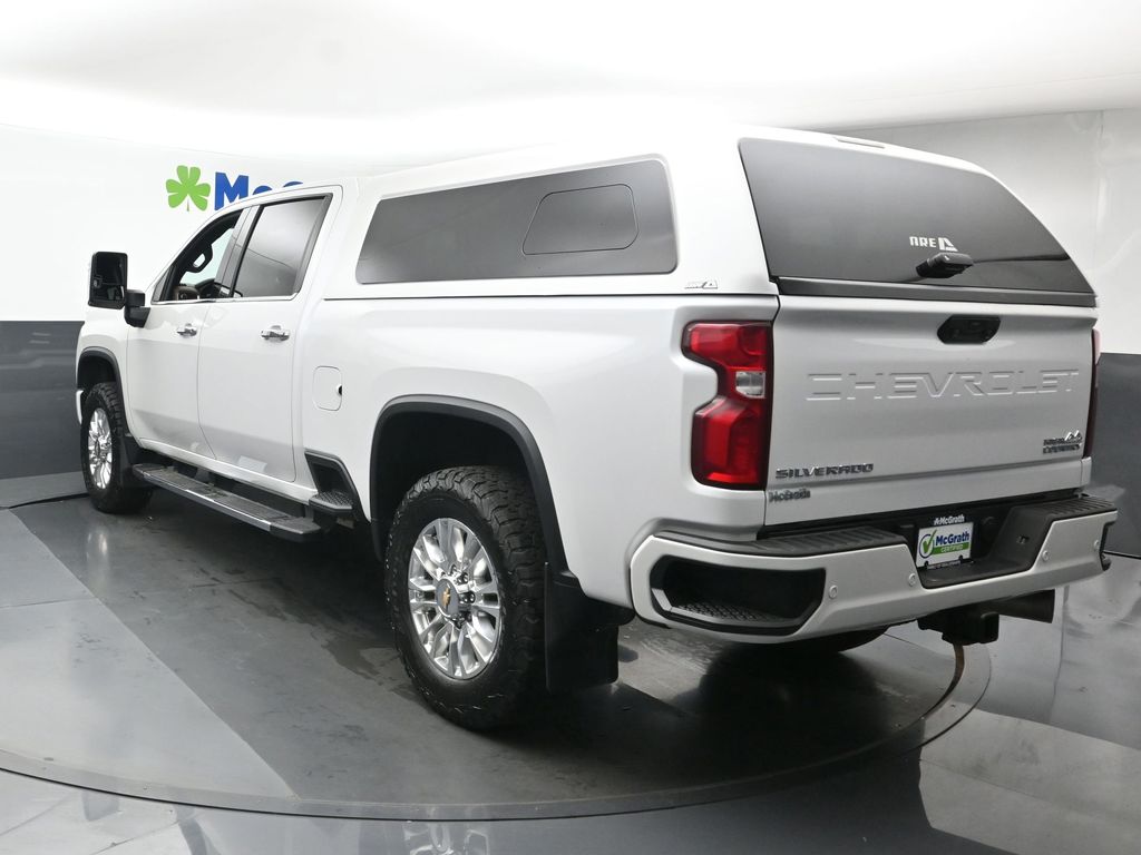 2022 Chevrolet Silverado 3500HD High Country photo 18