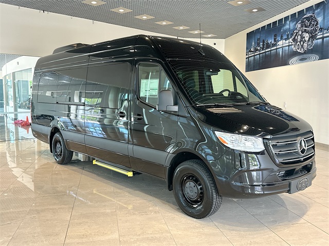 2025 Mercedes-Benz Sprinter Cargo Van Base's photo