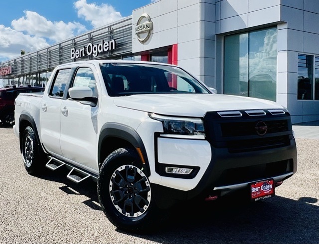 2026 Nissan Frontier PRO-X's photo