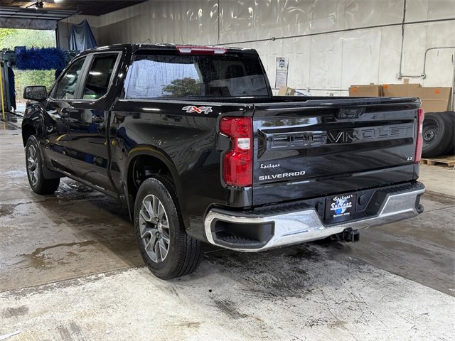 2025 Chevrolet Silverado 1500 LT photo 6