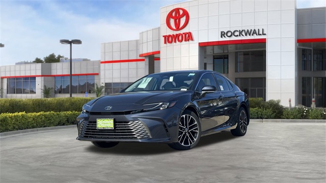 2026 Toyota Camry XLE's photo