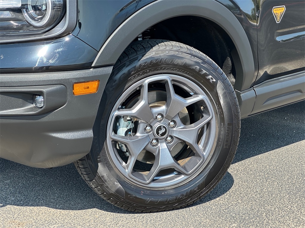 2024 Ford Bronco Sport Badlands photo 2