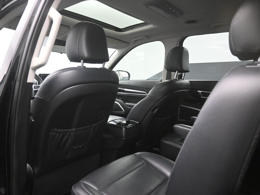 2020 Kia Telluride S photo 2