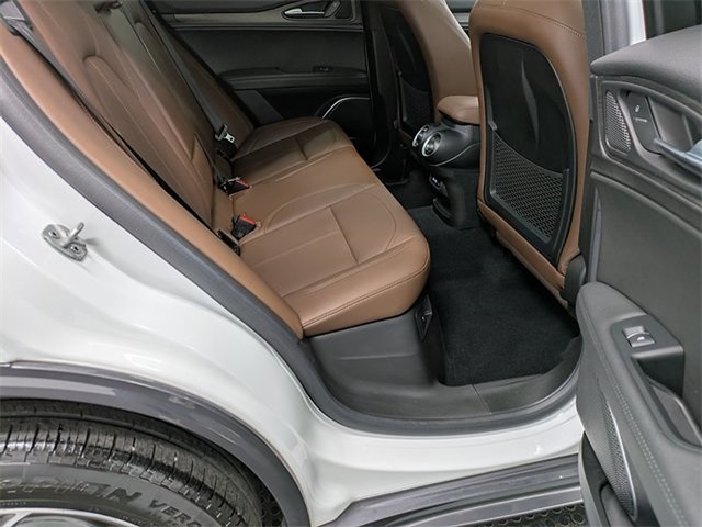 2023 Alfa Romeo Stelvio Ti photo 24