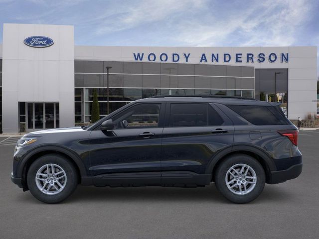 2026 Ford Explorer photo 2