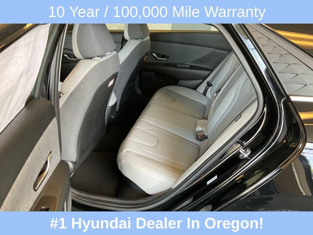 2025 Hyundai Elantra Hybrid Limited photo 12