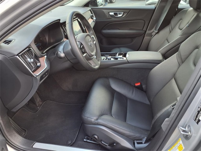 2024 Volvo S60 Recharge T8 Plus photo 10
