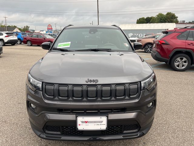 2022 Jeep Compass Altitude photo 2