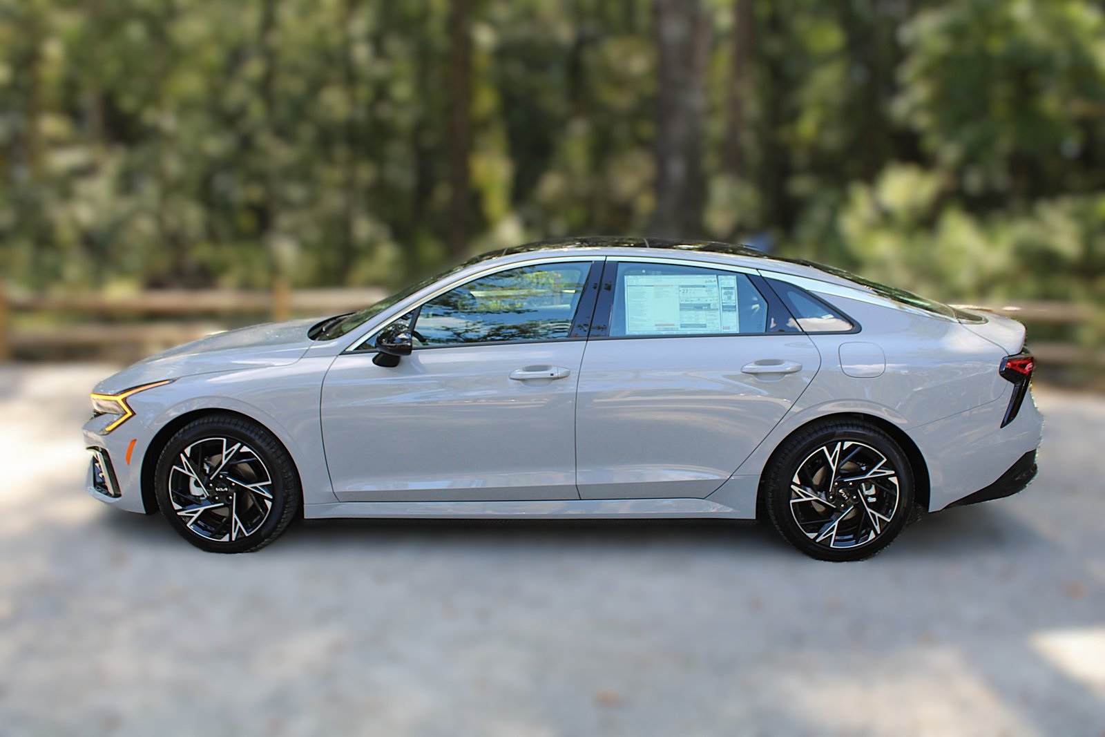 2026 Kia K5 GT-Line photo 4