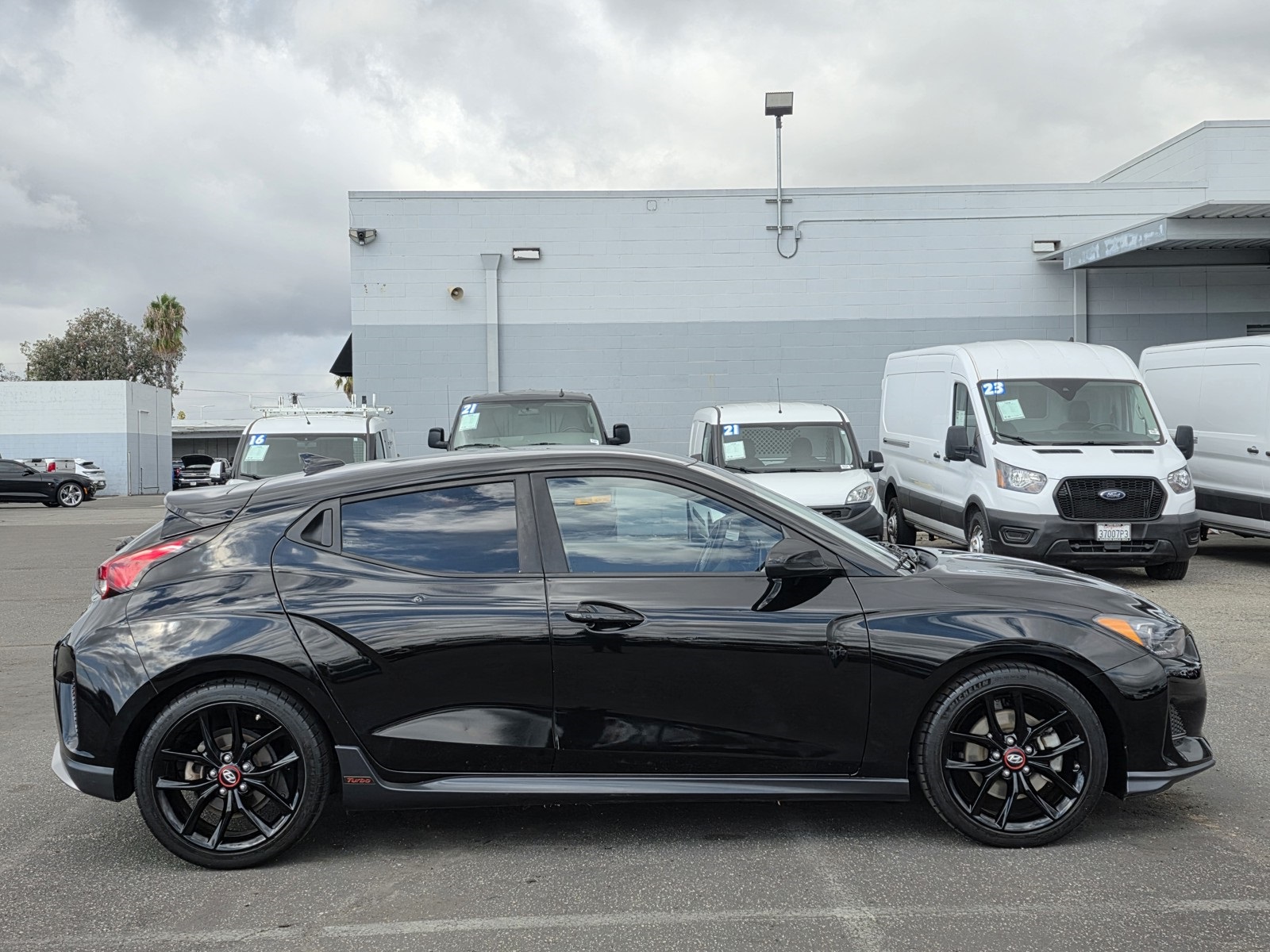 2019 Hyundai Veloster Turbo R-Spec photo 8