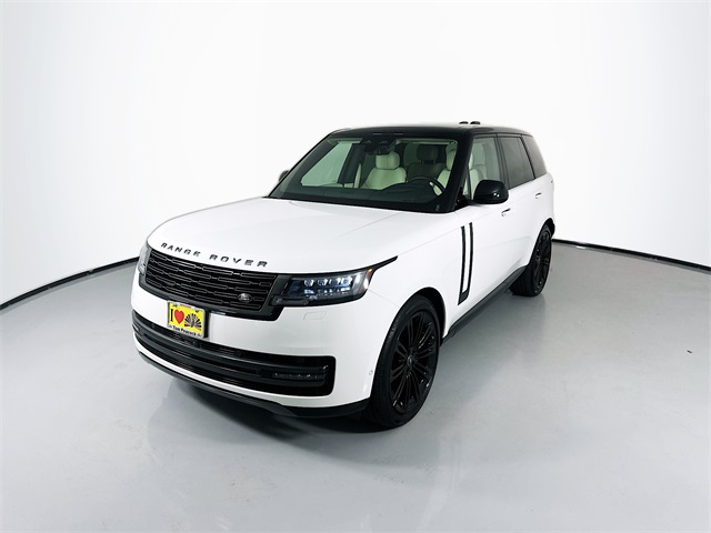 2025 Land Rover Range Rover SE photo 4