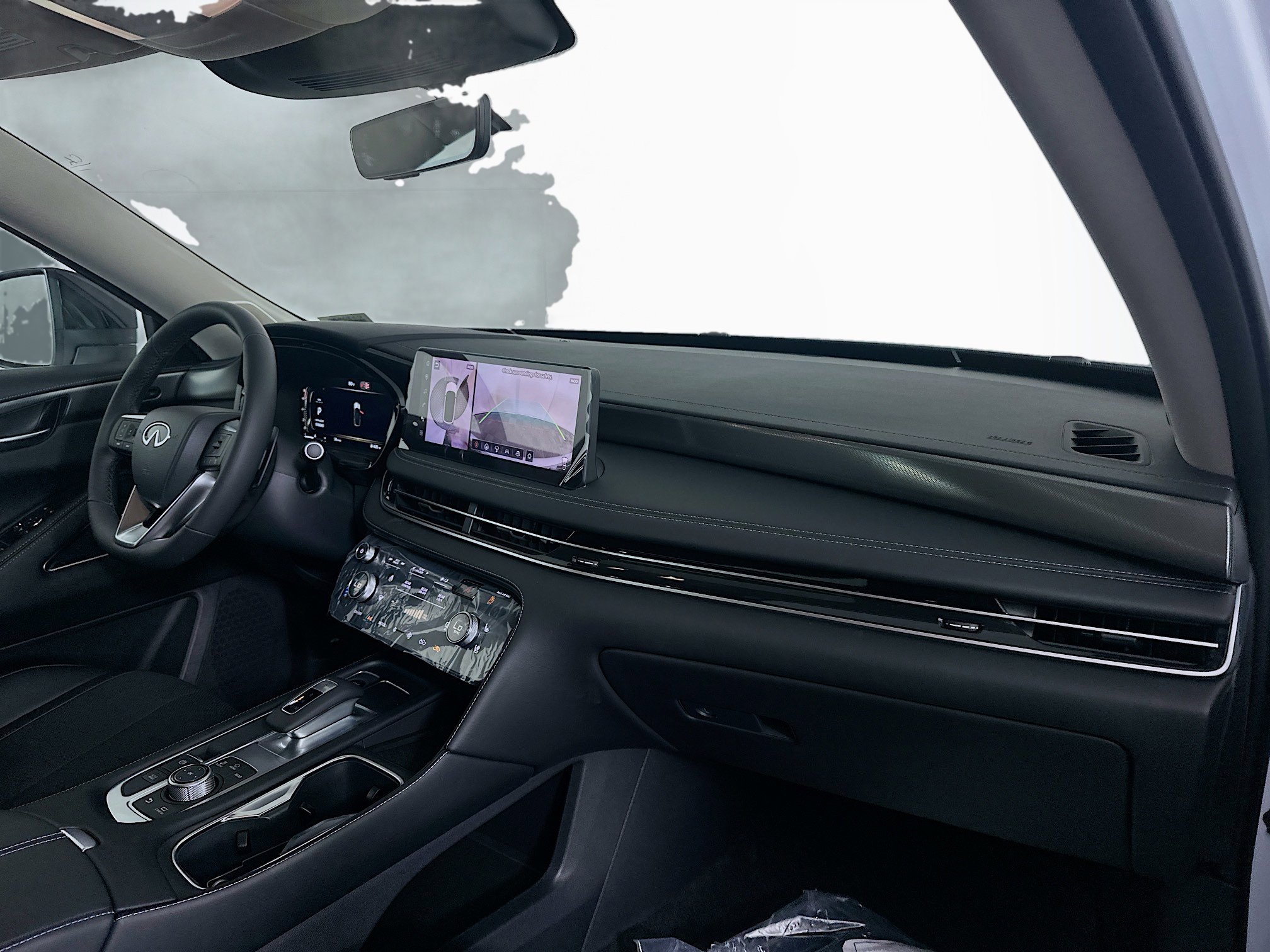 2026 Infiniti QX60 Luxe photo 22