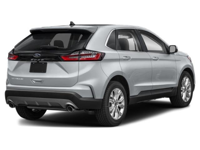 2021 Ford Edge Titanium photo 2