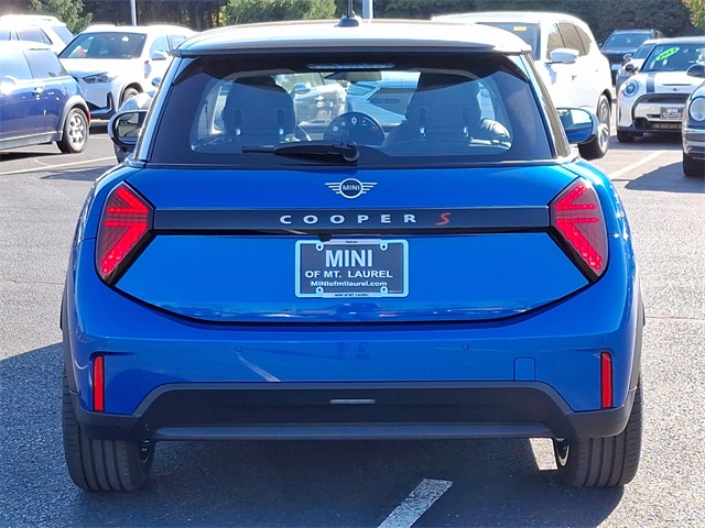 2025 Mini Cooper 2 Door Hardtop Signature photo 5