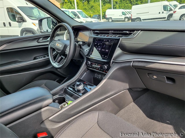 2024 JEEP GRAND CHEROKEE - Image 31