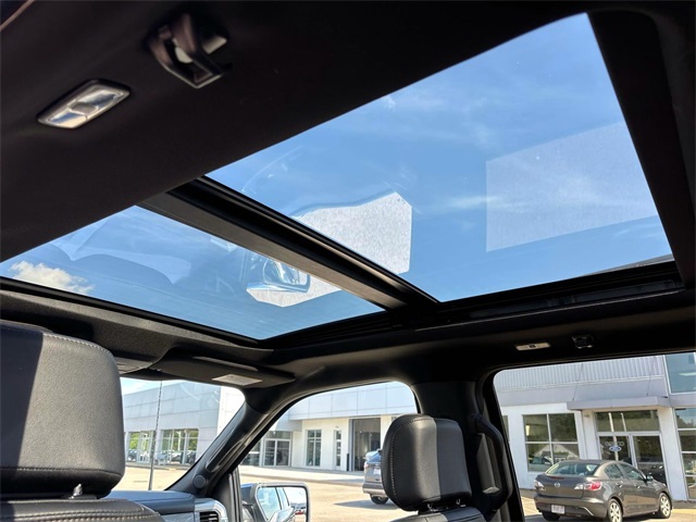 2024 Ford F-150 Lariat photo 12
